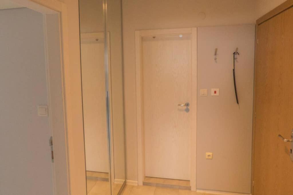 וארנה Private Apartment In Cypress Complex 12 מראה חיצוני תמונה